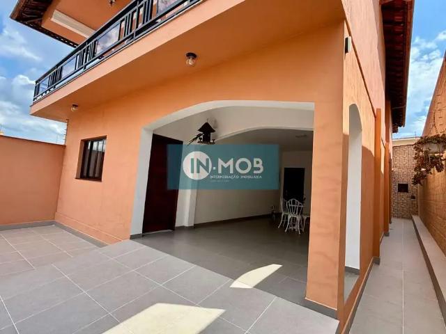 Casa / Sobrado para Venda em Juiz de Fora/MG Jardim das Laranjeiras 3 Quartos