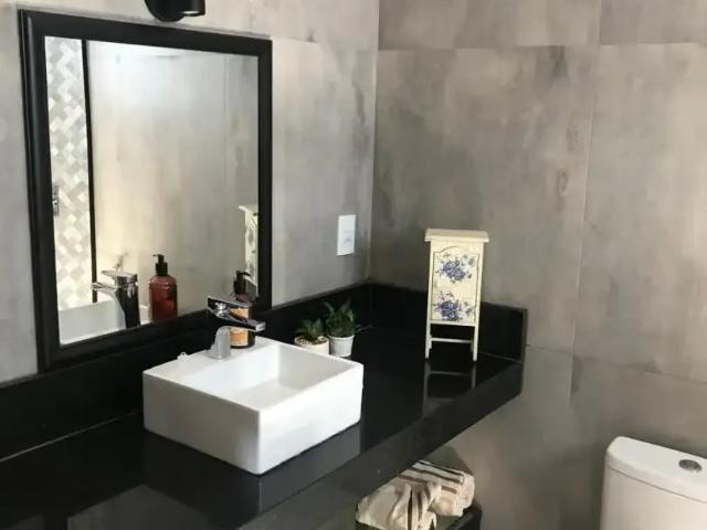 Casa / Sobrado para Venda em Juiz de Fora/MG Jóquei Clube 3 Quartos