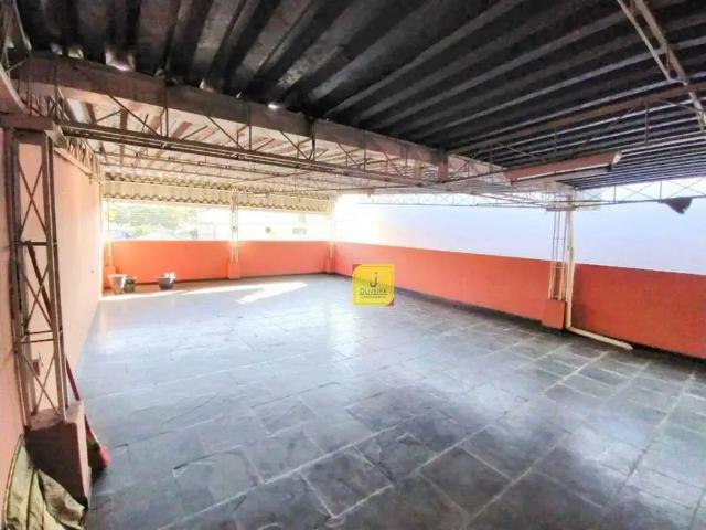 Casa / Sobrado para Venda em Juiz de Fora/MG Ladeira 5 Quartos