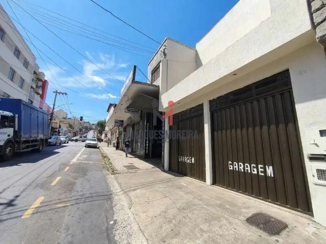 Casa / Sobrado para Venda em Juiz de Fora/MG Manoel Honório 4 Quartos