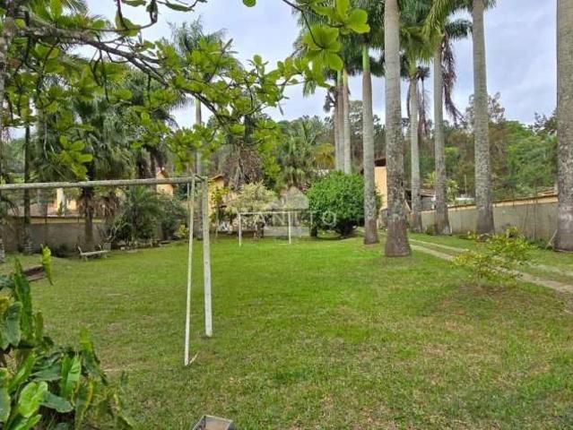 Casa / Sobrado para Venda em Juiz de Fora/MG Novo Horizonte 4 Quartos
