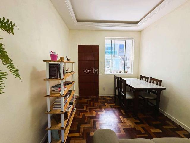 Casa / Sobrado para Venda em Juiz de Fora/MG Paineiras 2 Quartos