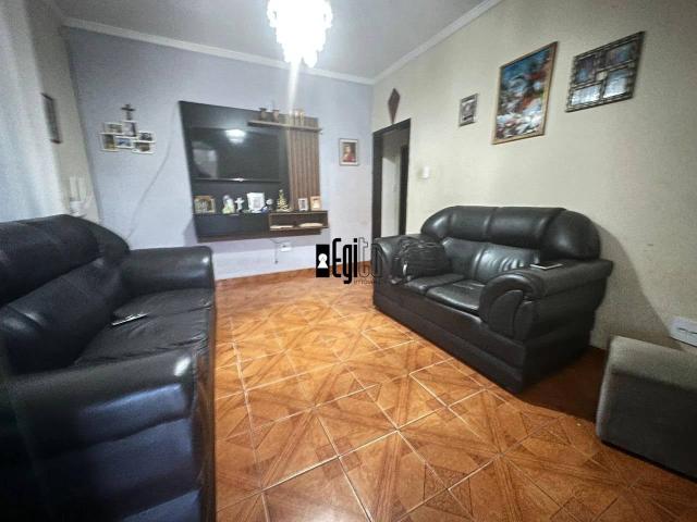 Casa / Sobrado para Venda em Juiz de Fora/MG Parque Independência 3 Quartos