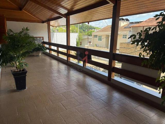 Casa / Sobrado para Venda em Juiz de Fora/MG Quintas das Avenidas 4 Quartos