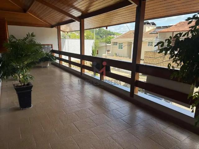 Casa / Sobrado para Venda em Juiz de Fora/MG Quintas das Avenidas 4 Quartos