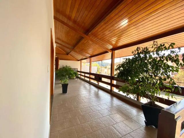 Casa / Sobrado para Venda em Juiz de Fora/MG Quintas das Avenidas 4 Quartos