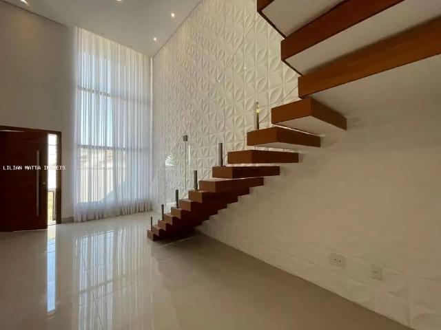 Casa / Sobrado para Venda em Juiz de Fora/MG Quintas das Avenidas 3 Quartos