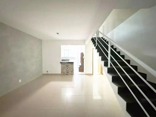 Casa / Sobrado para Venda em Juiz de Fora/MG Recanto da Mata 3 Quartos