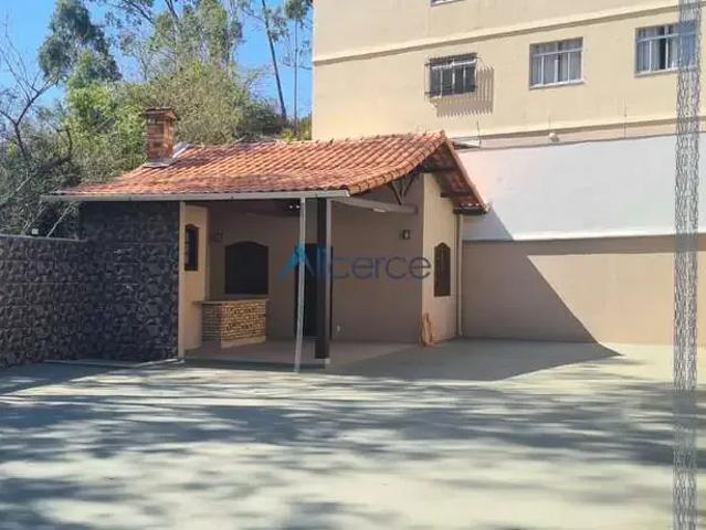 Casa / Sobrado para Venda em Juiz de Fora/MG São Mateus 3 Quartos