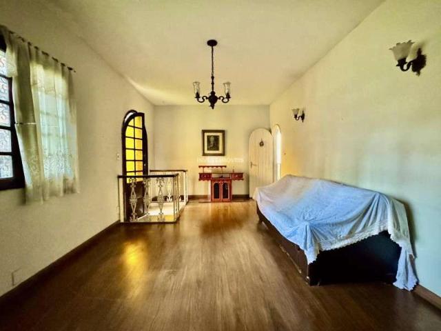 Casa / Sobrado para Venda em Juiz de Fora/MG São Mateus 4 Quartos