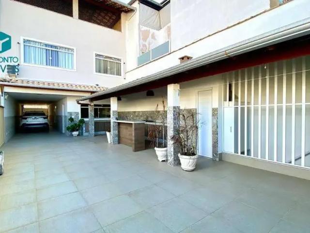 Casa / Sobrado para Venda em Juiz de Fora/MG São Mateus 4 Quartos