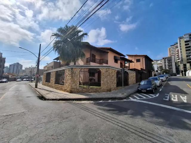 Casa / Sobrado para Venda em Juiz de Fora/MG São Mateus 5 Quartos