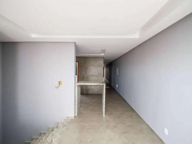 Casa / Sobrado para Venda em Juiz de Fora/MG São Pedro 3 Quartos