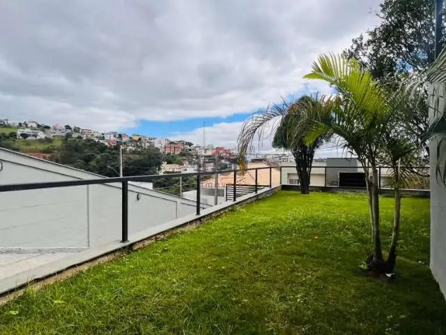 Casa / Sobrado para Venda em Juiz de Fora/MG São Pedro 3 Quartos