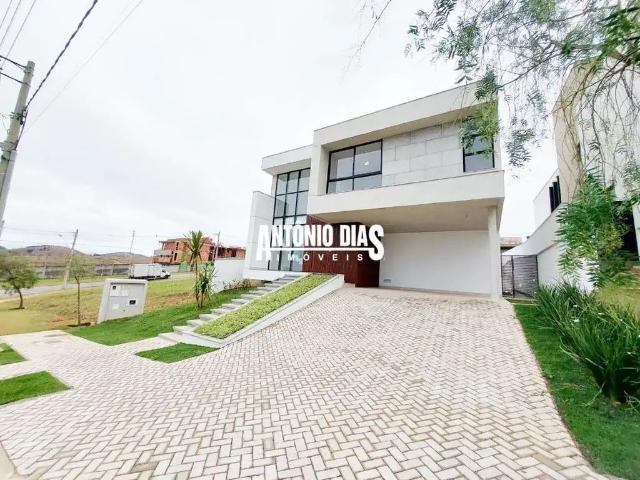 Casa / Sobrado para Venda em Juiz de Fora/MG São Pedro 4 Quartos