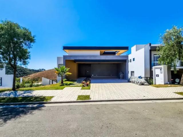 Casa / Sobrado para Venda em Juiz de Fora/MG São Pedro 4 Quartos