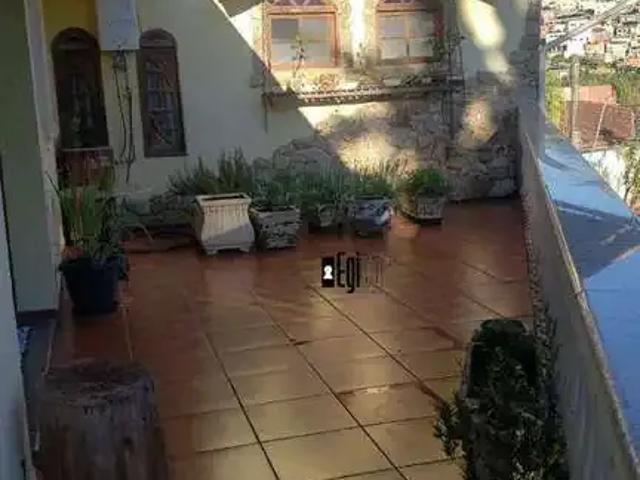 Casa / Sobrado para Venda em Juiz de Fora/MG Santa Cecília 3 Quartos