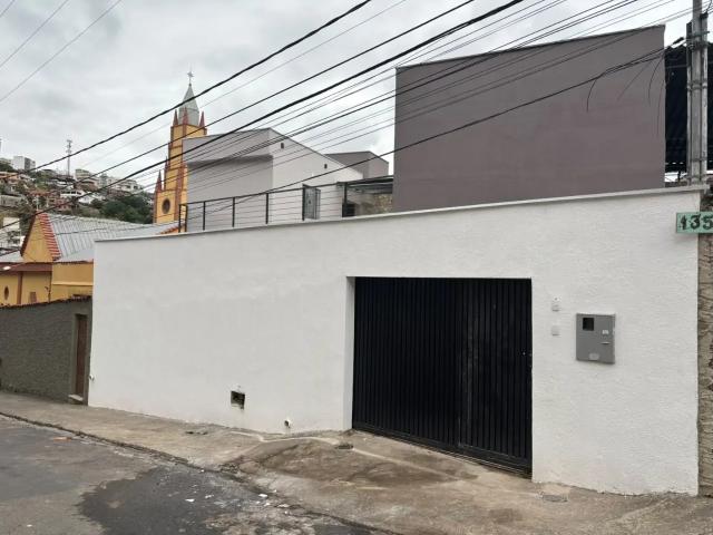 Casa / Sobrado para Venda em Juiz de Fora/MG Santa Cecília 3 Quartos
