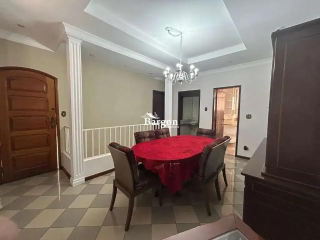 Casa / Sobrado para Venda em Juiz de Fora/MG Santa Cecília 4 Quartos