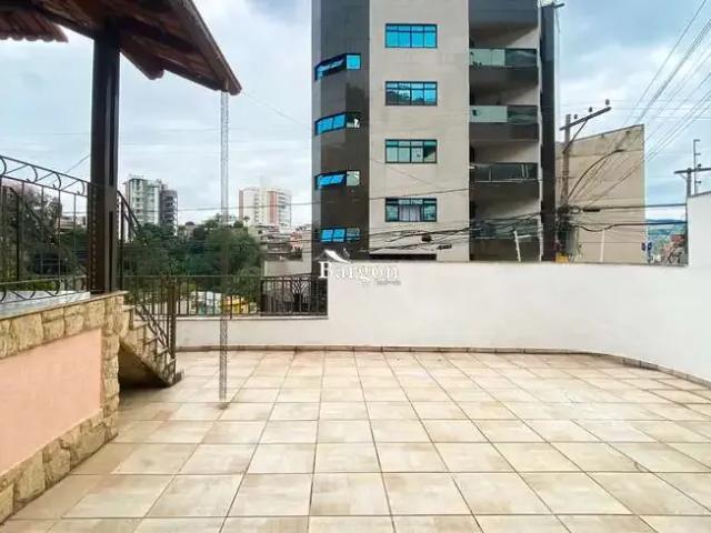 Casa / Sobrado para Venda em Juiz de Fora/MG Santa Helena 5 Quartos