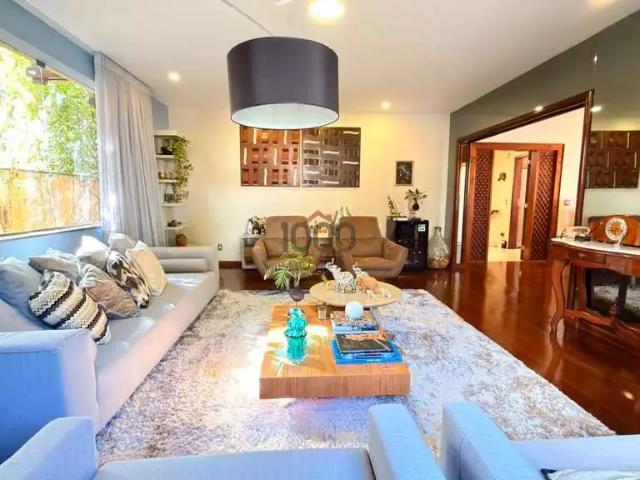 Casa / Sobrado para Venda em Juiz de Fora/MG Santa Helena 5 Quartos