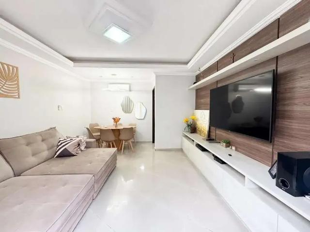 Casa / Sobrado para Venda em Juiz de Fora/MG Santana 4 Quartos