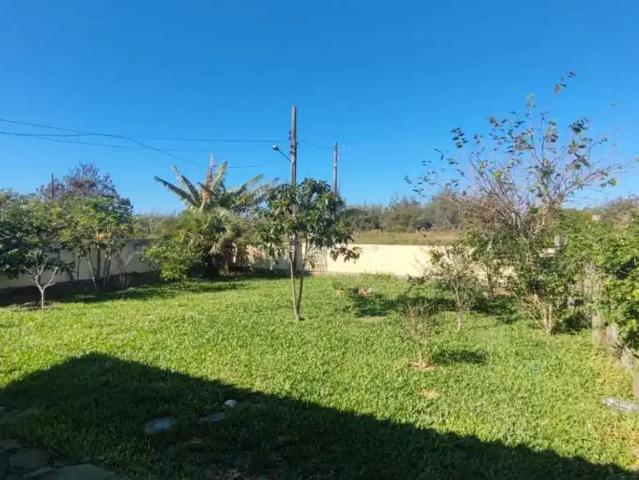 Casa / Sobrado para Venda em Laguna/SC Balneário Praia do Sol 3 Quartos