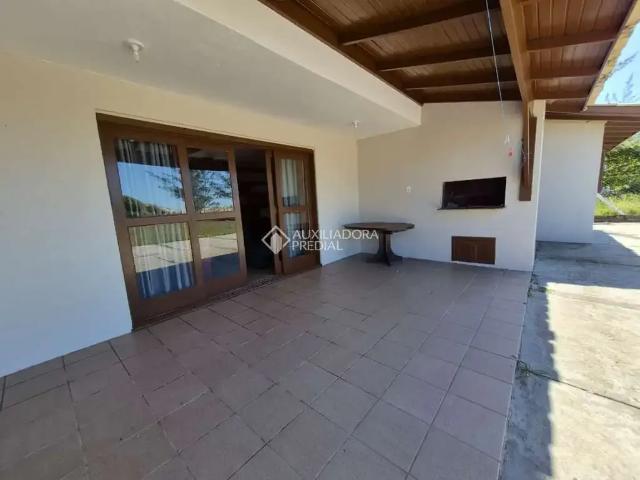 Casa / Sobrado para Venda em Laguna/SC Itapirubá 3 Quartos