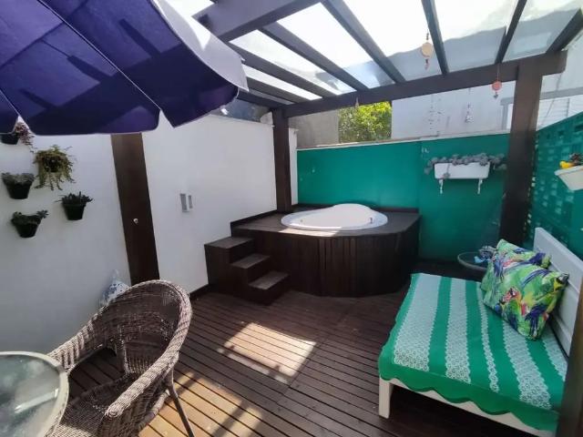Casa / Sobrado para Venda em Laguna/SC Itapirubá 4 Quartos