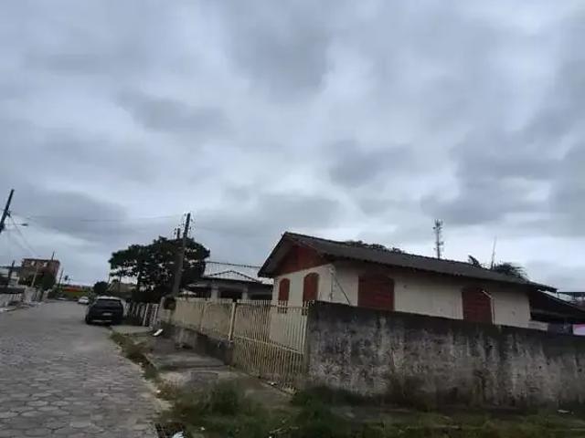 Casa / Sobrado para Venda em Laguna/SC Jardim Juliana 3 Quartos
