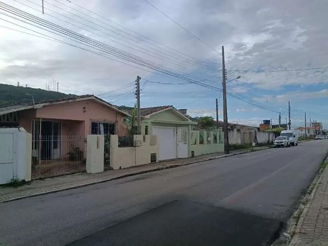 Casa / Sobrado para Venda em Laguna/SC Mar Grosso 3 Quartos