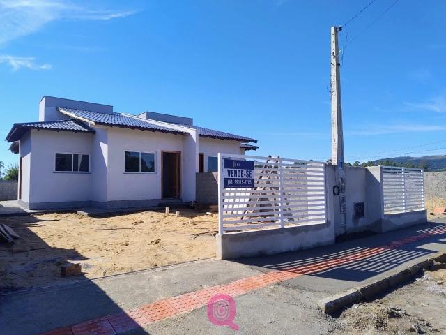 Casa / Sobrado para Venda em Laguna/SC Pescaria Brava 2 Quartos