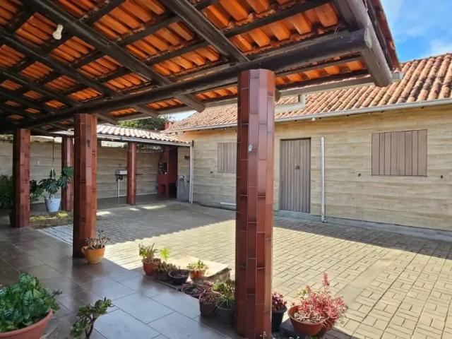 Casa / Sobrado para Venda em Laguna/SC Portinho 3 Quartos