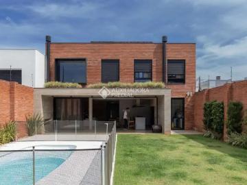 Casa / Sobrado para Venda em Lajeado/RS Carneiros 4 Quartos