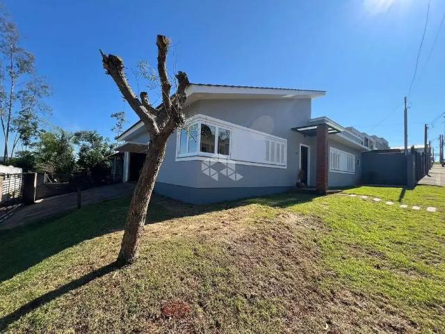 Casa / Sobrado para Venda em Lajeado/RS Floresta 3 Quartos