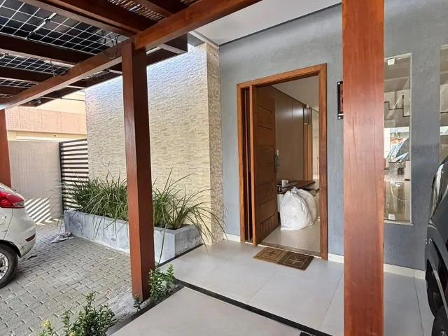 Casa / Sobrado para Venda em Lauro de Freitas/BA Caji 4 Quartos