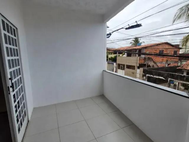 Casa / Sobrado para Venda em Lauro de Freitas/BA Centro 2 Quartos