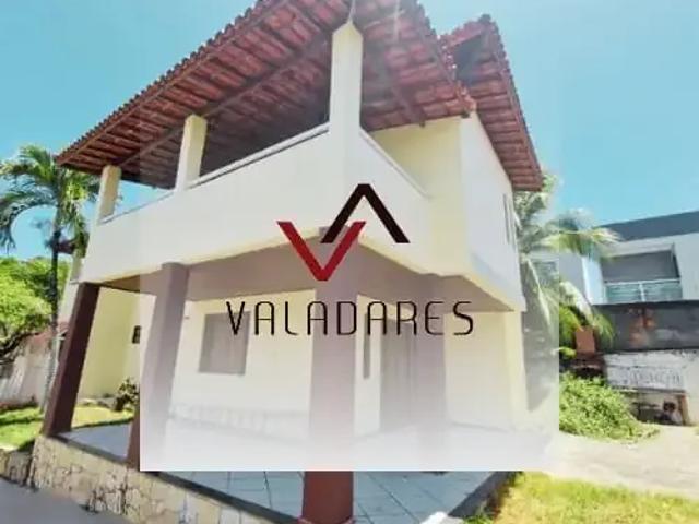 Casa / Sobrado para Venda em Lauro de Freitas/BA Centro 3 Quartos