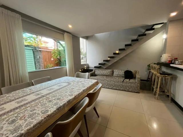 Casa / Sobrado para Venda em Lauro de Freitas/BA Centro 3 Quartos