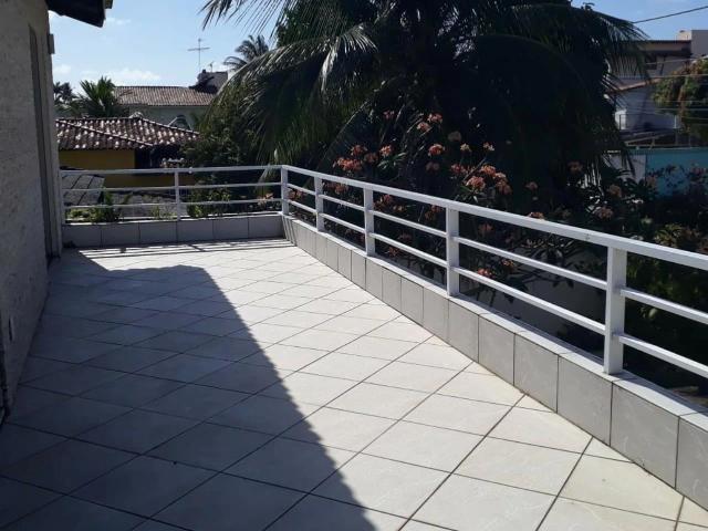 Casa / Sobrado para Venda em Lauro de Freitas/BA Centro 5 Quartos