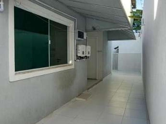 Casa / Sobrado para Venda em Lauro de Freitas/BA Abrantes 4 Quartos