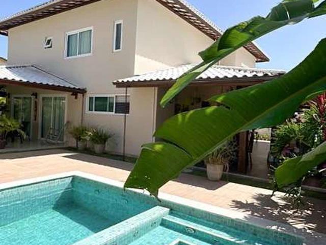Casa / Sobrado para Venda em Lauro de Freitas/BA Buraquinho 4 Quartos