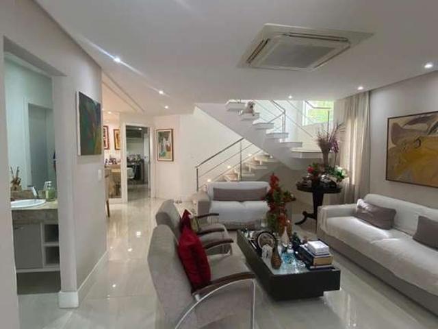 Casa / Sobrado para Venda em Lauro de Freitas/BA Buraquinho 4 Quartos