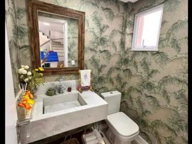 Casa / Sobrado para Venda em Lauro de Freitas/BA Buraquinho 4 Quartos