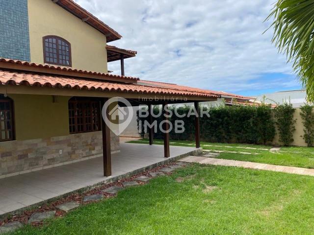 Casa / Sobrado para Venda em Lauro de Freitas/BA Buraquinho 5 Quartos