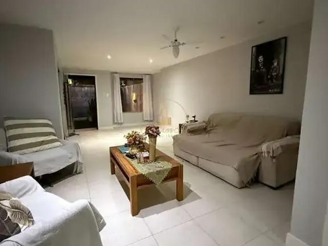 Casa / Sobrado para Venda em Lauro de Freitas/BA Buraquinho 2 Quartos