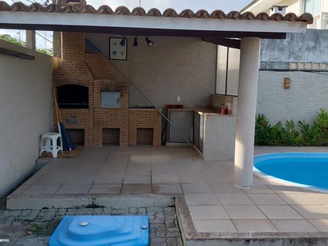 Casa / Sobrado para Venda em Lauro de Freitas/BA Buraquinho 3 Quartos