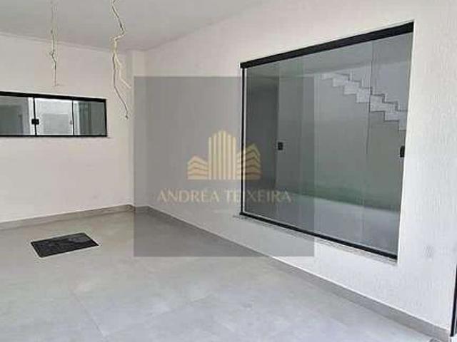 Casa / Sobrado para Venda em Lauro de Freitas/BA Buraquinho 3 Quartos