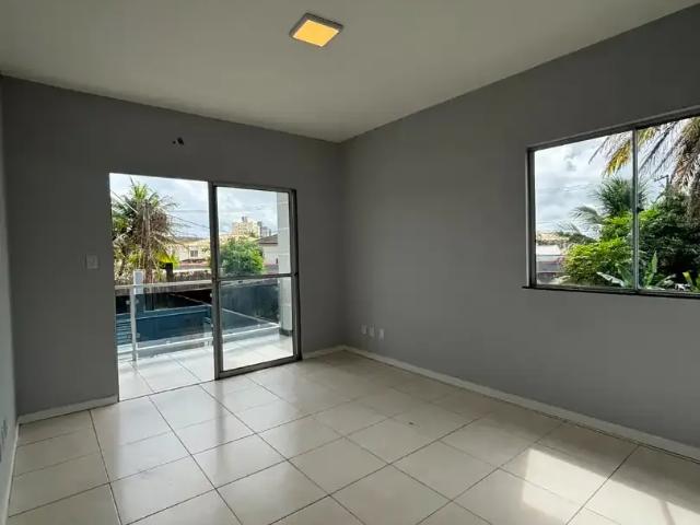 Casa / Sobrado para Venda em Lauro de Freitas/BA Buraquinho 3 Quartos