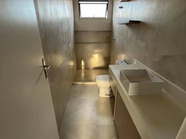 Casa / Sobrado para Venda em Lauro de Freitas/BA Buraquinho 3 Quartos